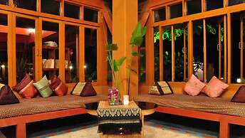 P. P. Erawan Palms Resort