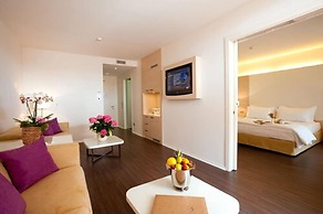 Laguna Palace Hotel