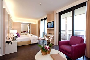 Laguna Palace Hotel