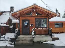 Cooper Spur Mountain Resort