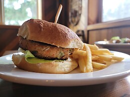 Cooper Spur Mountain Resort