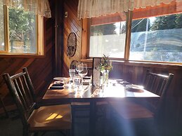 Cooper Spur Mountain Resort