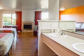 Motel 6 Newport, OR