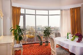 Hotel Grand Uyut