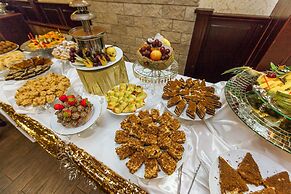 Hotel Grand Uyut