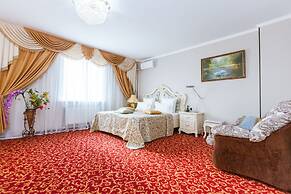 Hotel Grand Uyut