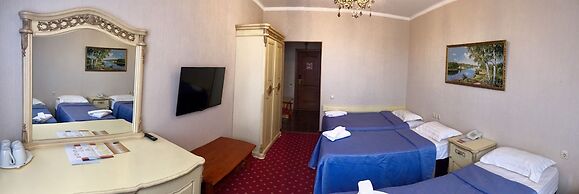 Hotel Grand Uyut
