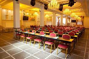 Hotel Grand Uyut