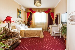 Hotel Grand Uyut