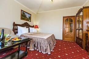 Hotel Grand Uyut