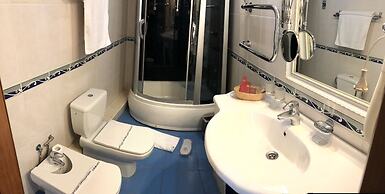 Hotel Grand Uyut