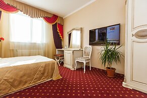 Hotel Grand Uyut