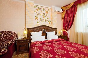 Hotel Grand Uyut