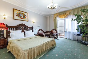 Hotel Grand Uyut