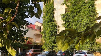 Hotel Grand Uyut