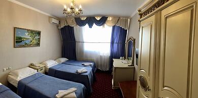 Hotel Grand Uyut