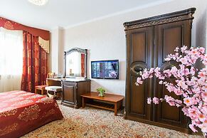 Hotel Grand Uyut