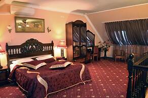 Hotel Grand Uyut