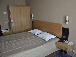 Hotel Complex GRINN
