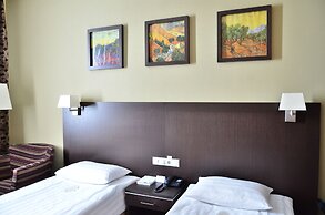 Hotel Complex GRINN