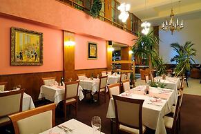 Hotel Grand Matej