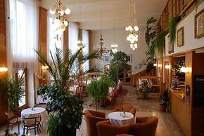 Hotel Grand Matej
