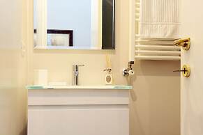 Daplace - Arena House