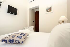 Daplace - Arena House