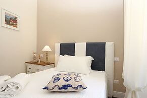 Daplace - Arena House