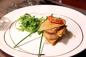 Hotel Le Val de Poix - Logis Hotel Restaurant