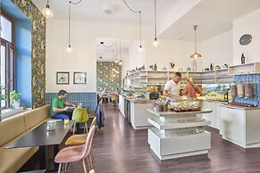 Gozsdu Court Budapest