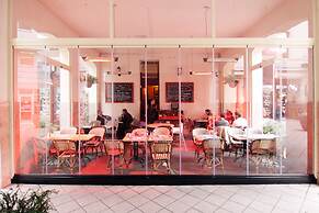 Gozsdu Court Budapest