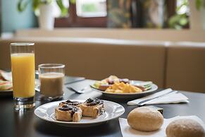 Gozsdu Court Budapest