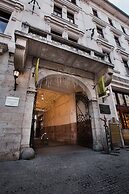 Gozsdu Court Budapest