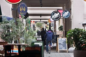 Gozsdu Court Budapest