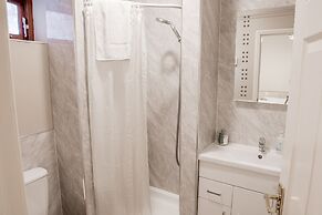 Toothbrush Rooms at Lattice Lodge