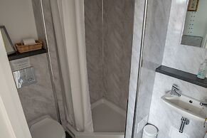 Toothbrush Rooms at Lattice Lodge