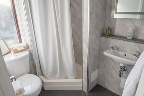 Toothbrush Rooms at Lattice Lodge