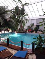 Tropical Hotel