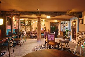 Royal Castle Hotel