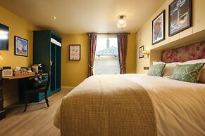 Royal Castle Hotel