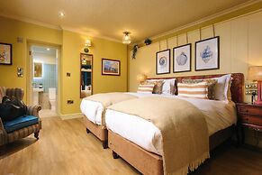 Royal Castle Hotel
