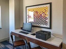 Holiday Inn Express & Suites Lubbock West by IHG