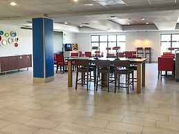 Holiday Inn Express & Suites Lubbock West by IHG
