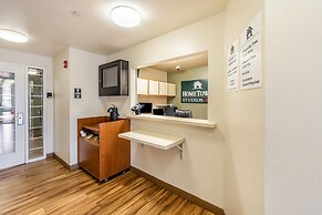 HomeTowne Studios by Red Roof Columbus