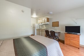 HomeTowne Studios by Red Roof Columbus