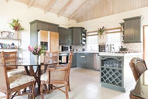 Maca Bana Luxury Boutique Resort