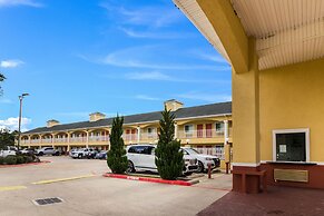 Scottish Inn & Suites Baytown