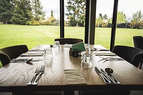 Distinction Mackenzie Country Hotel