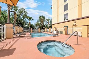 Comfort Suites Orlando Airport